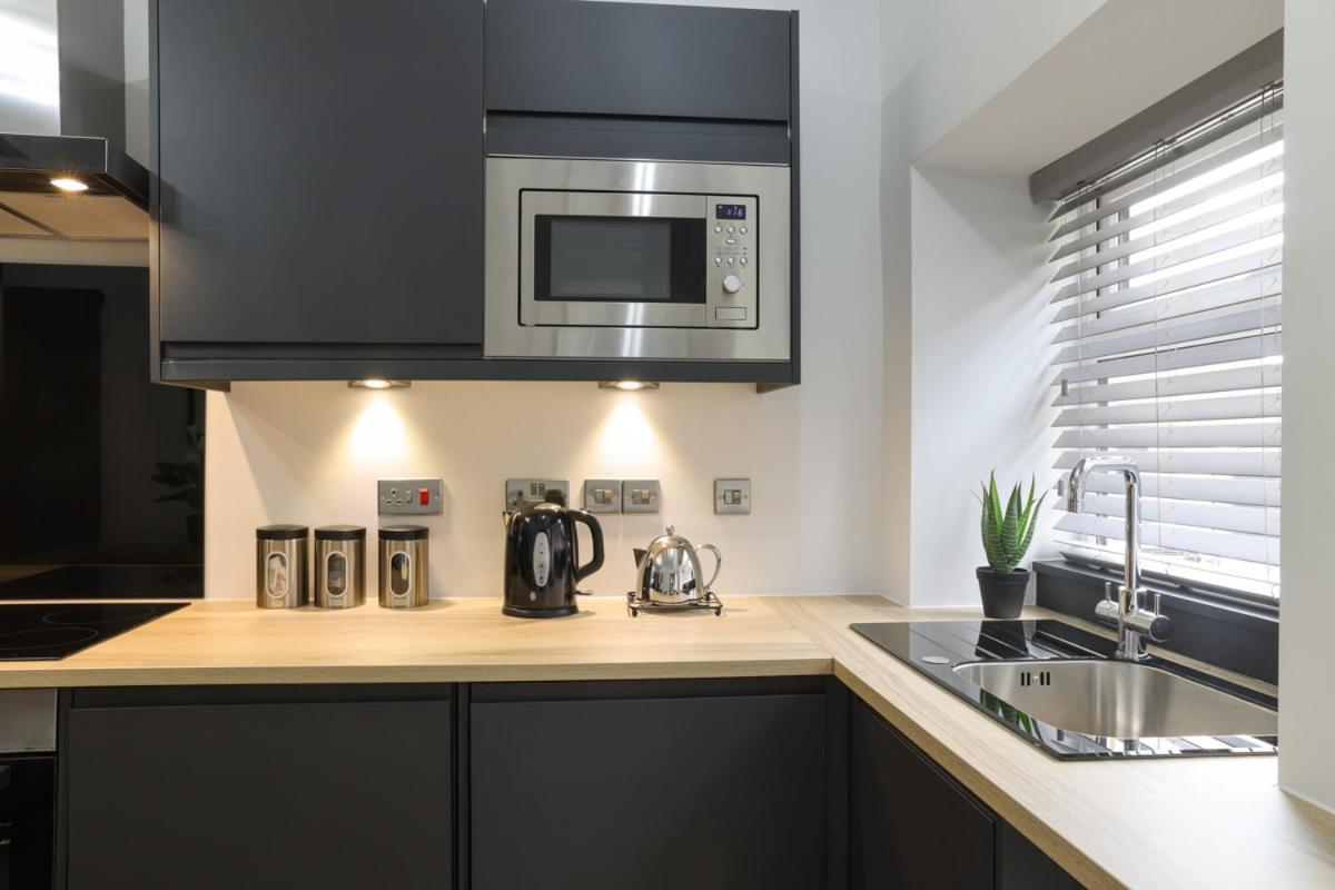 Beam End Snainton - Modern 2-Bedroom Stone Cottage Buitenkant foto
